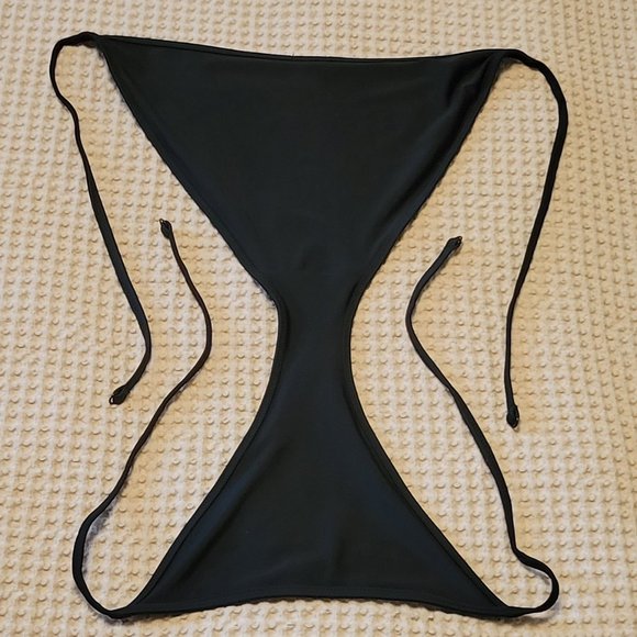 ❣️HP❣️Black string bikini swimsuit bottoms Sz: M - Picture 2 of 3